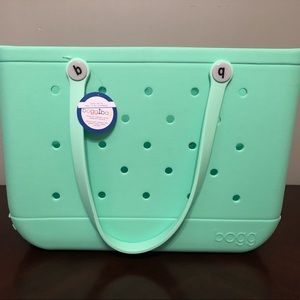 NWT Large Bogg Bag in Mint. Never used.